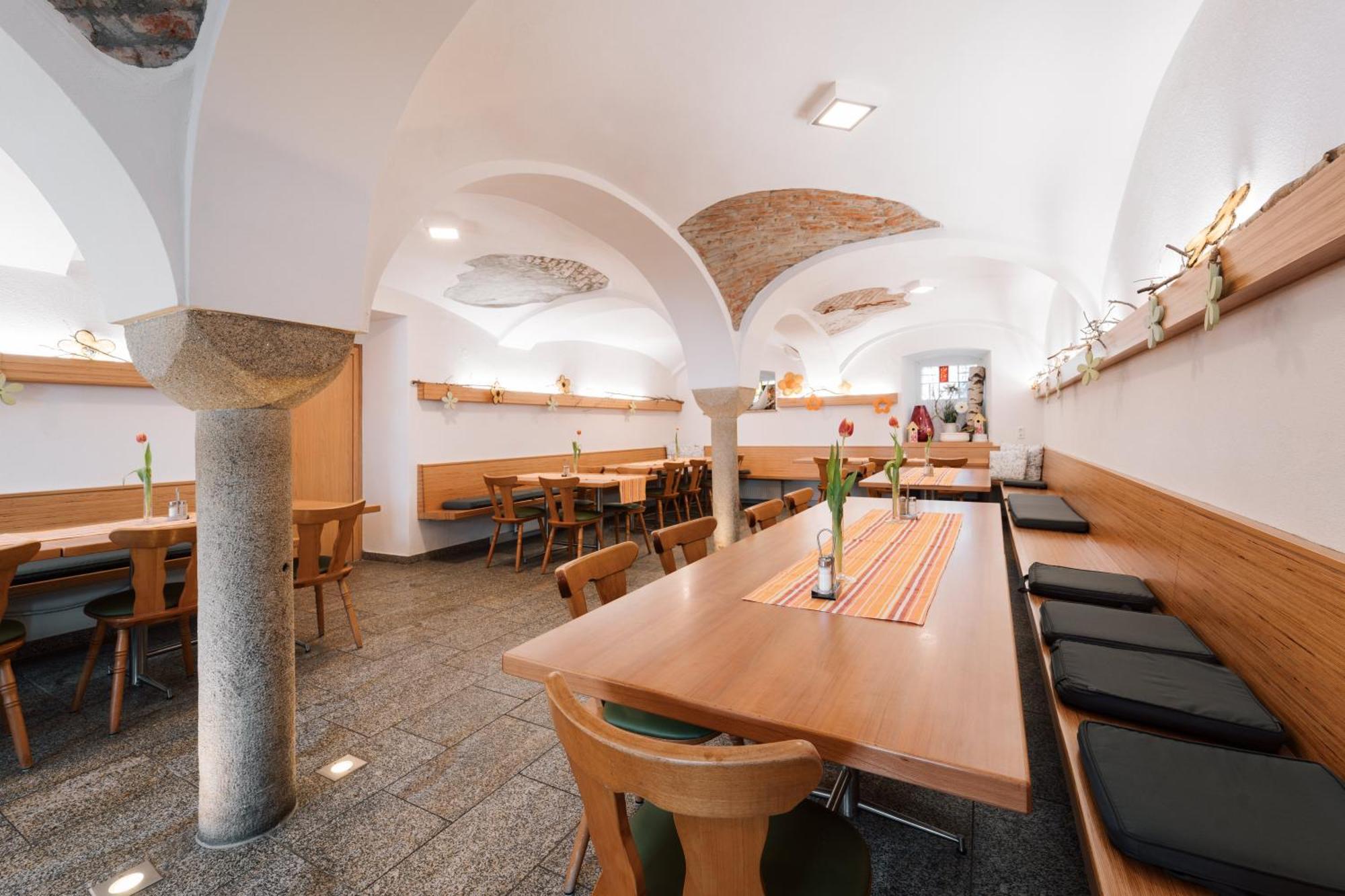 Hotel Weisses Ross Konnersreuth Екстериор снимка